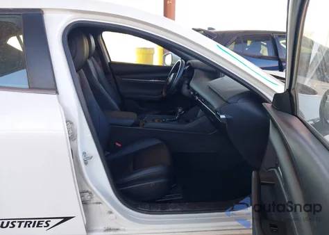 2020 Mazda Mazda3 z USA, uszkodzony, nr VIN JM1BPALM4L1159840